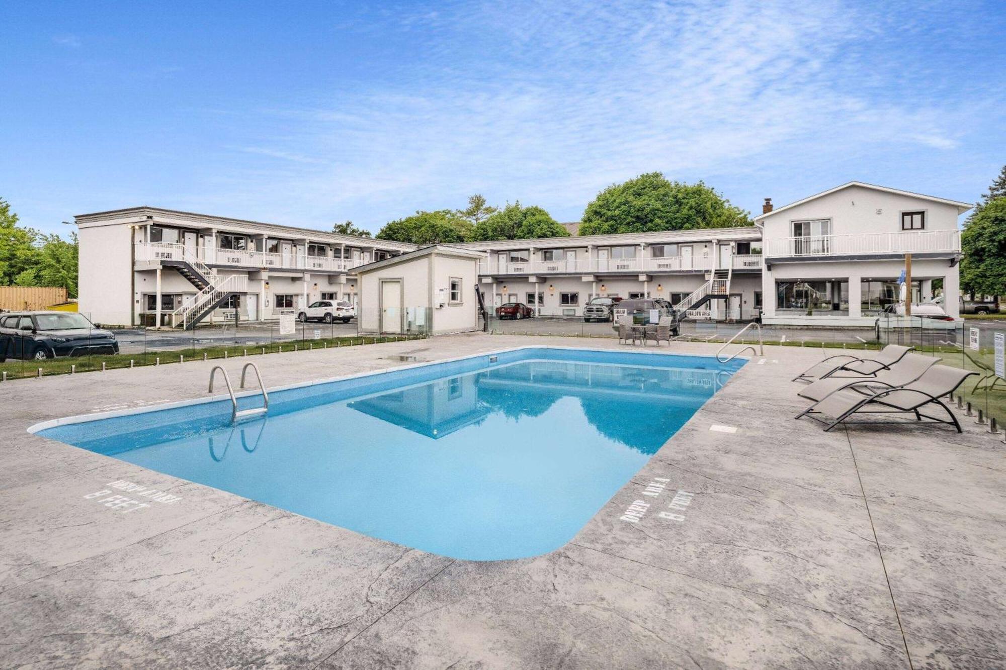 Super 8 By Wyndham Niagara Falls On 外观 照片